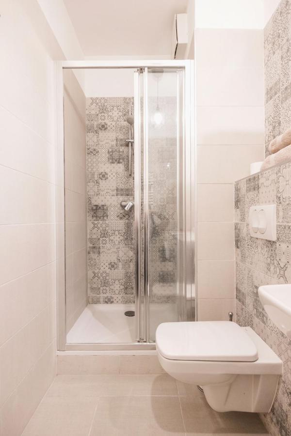 Stylish And Cozy Studio In The Heart Of The City Budapeste Exterior foto