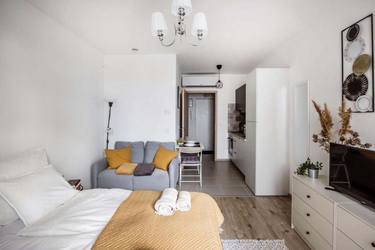 Stylish And Cozy Studio In The Heart Of The City Budapeste Exterior foto