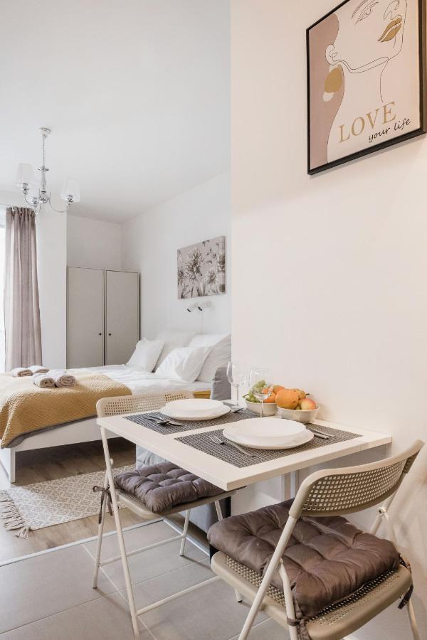 Stylish And Cozy Studio In The Heart Of The City Budapeste Exterior foto